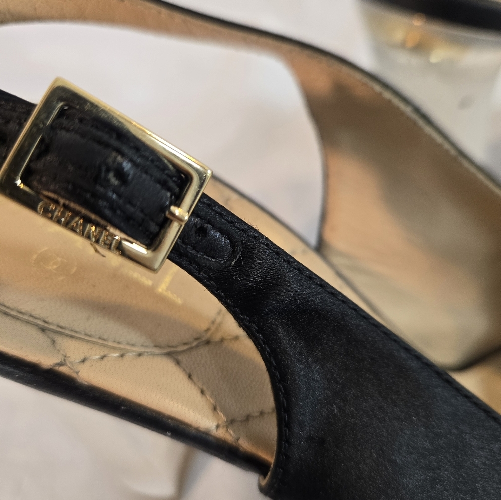 Chanel Women's Size 41 Black 2015 Runway Black Satin Lucite Heel Peep Toe Pumps - Picture 3 of 12